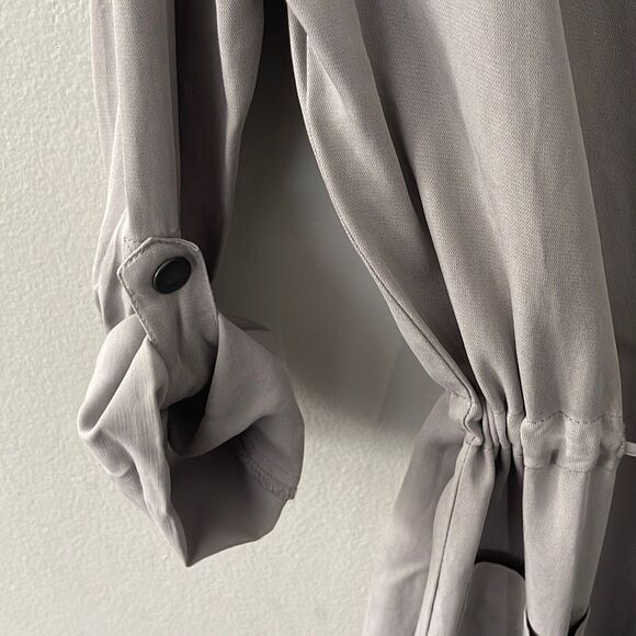 Willow & Clay Wrap Front Dress Size small chinch waist snap front zipper NWT - Picture 6 of 14